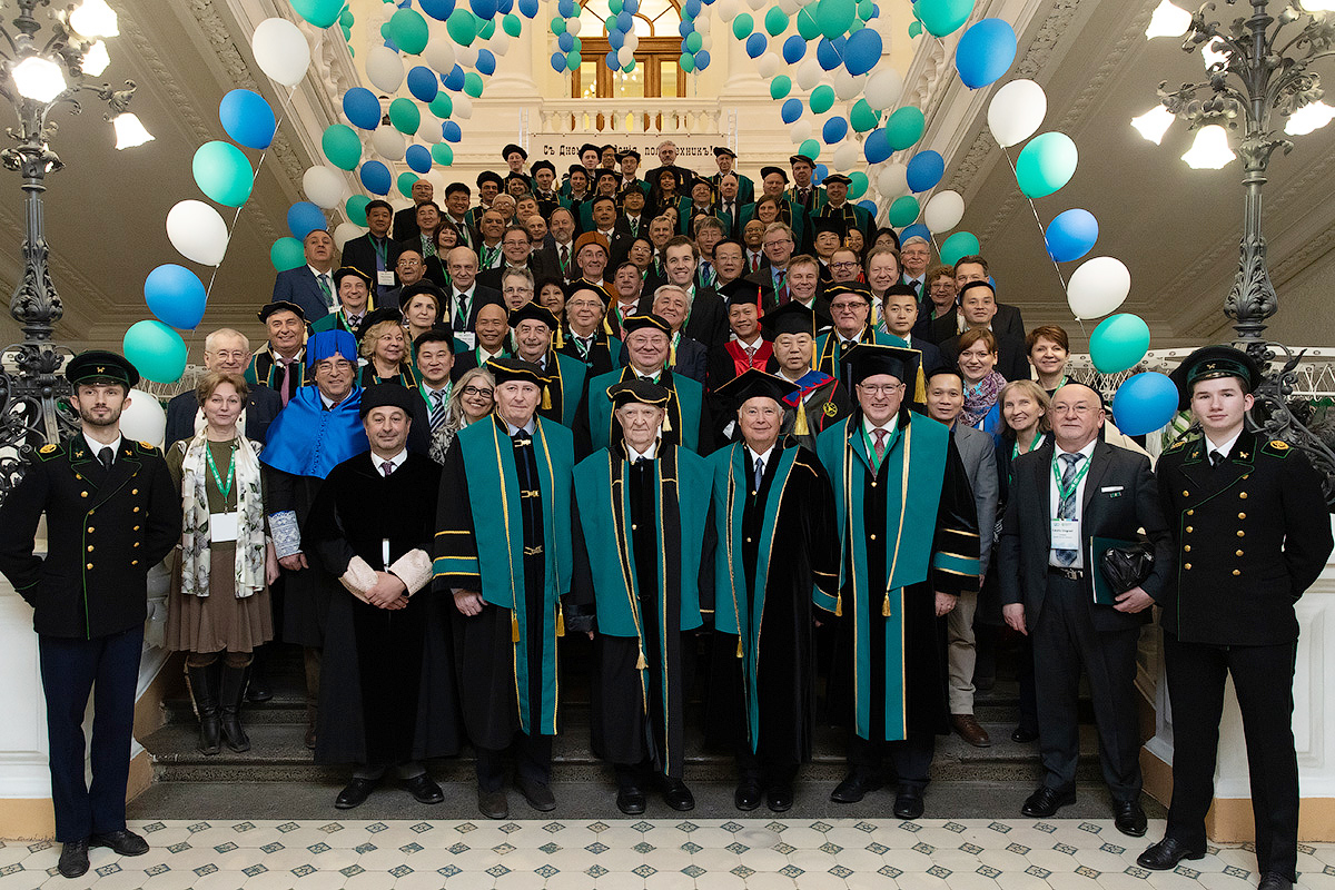 В преддверии большого праздника, посвященного 120-летию Санкт-Петербургского политехнического университета Петра Великого, со всех концов мира идут поздравления в адрес нашего университета.